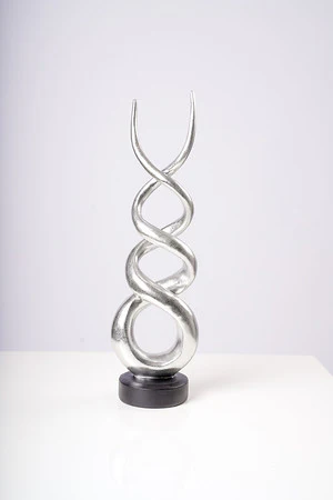 17" SILVER/BLACK FIGURE - Image 2