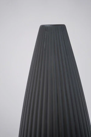 22" BLACK MATTE VASE - Image 2