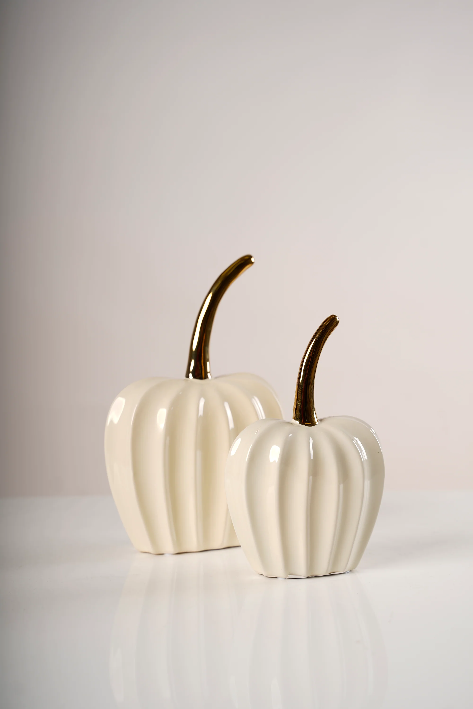 8" Gold/Cream Ceramic 3D Apple - Pur collection - Image 2