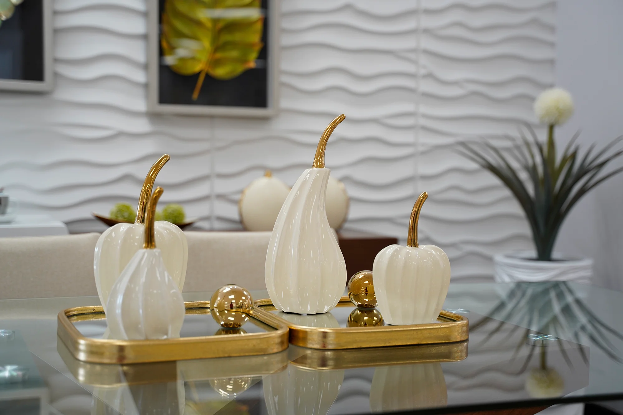 9" Gold/Cream ceramic 3D Pear- Pur collection - Image 3