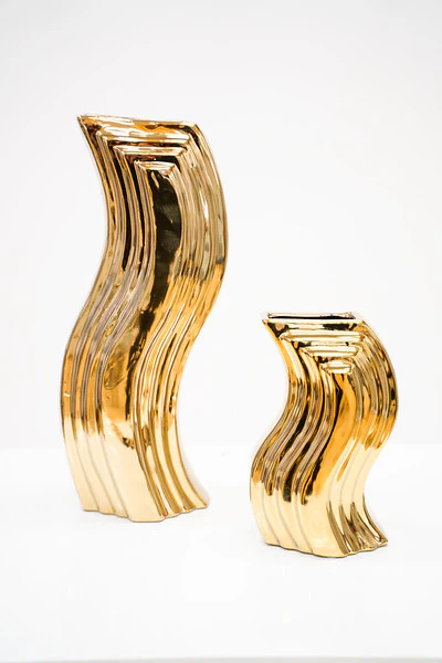 9" Titanium Gold Vase - Image 2