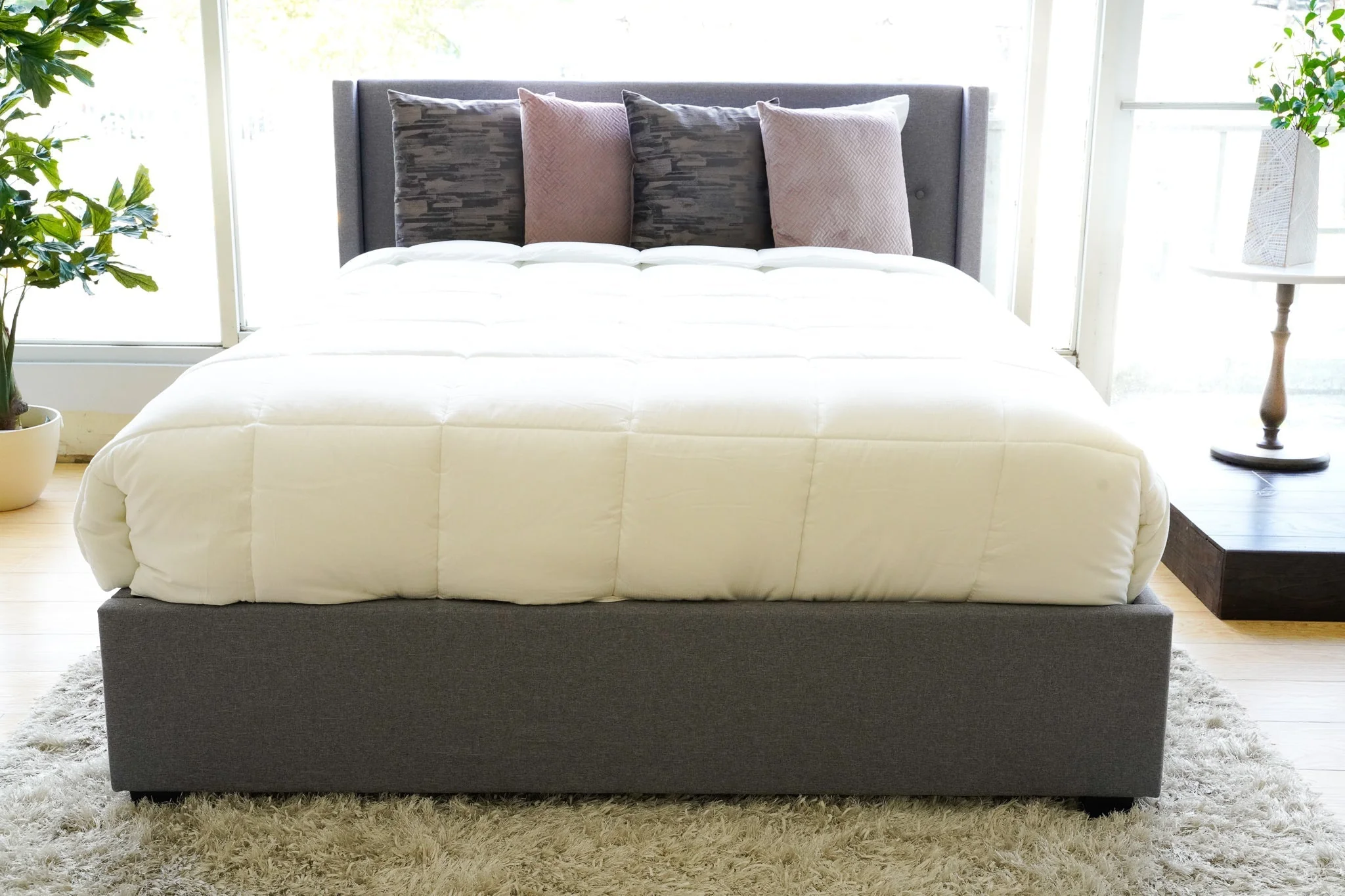Beatrice Bed Grey - King size