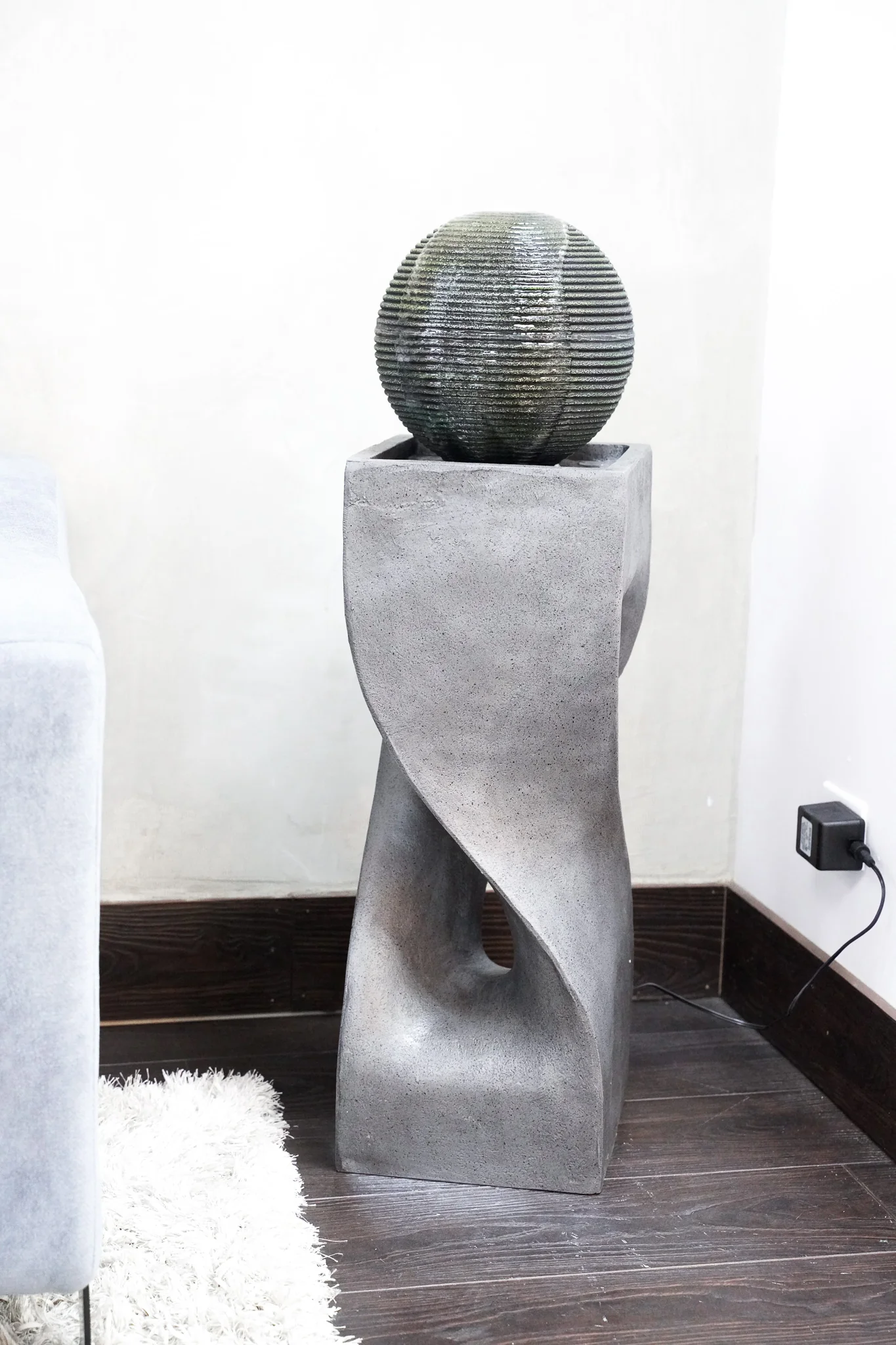 37" Indoor Water Fountain w/led