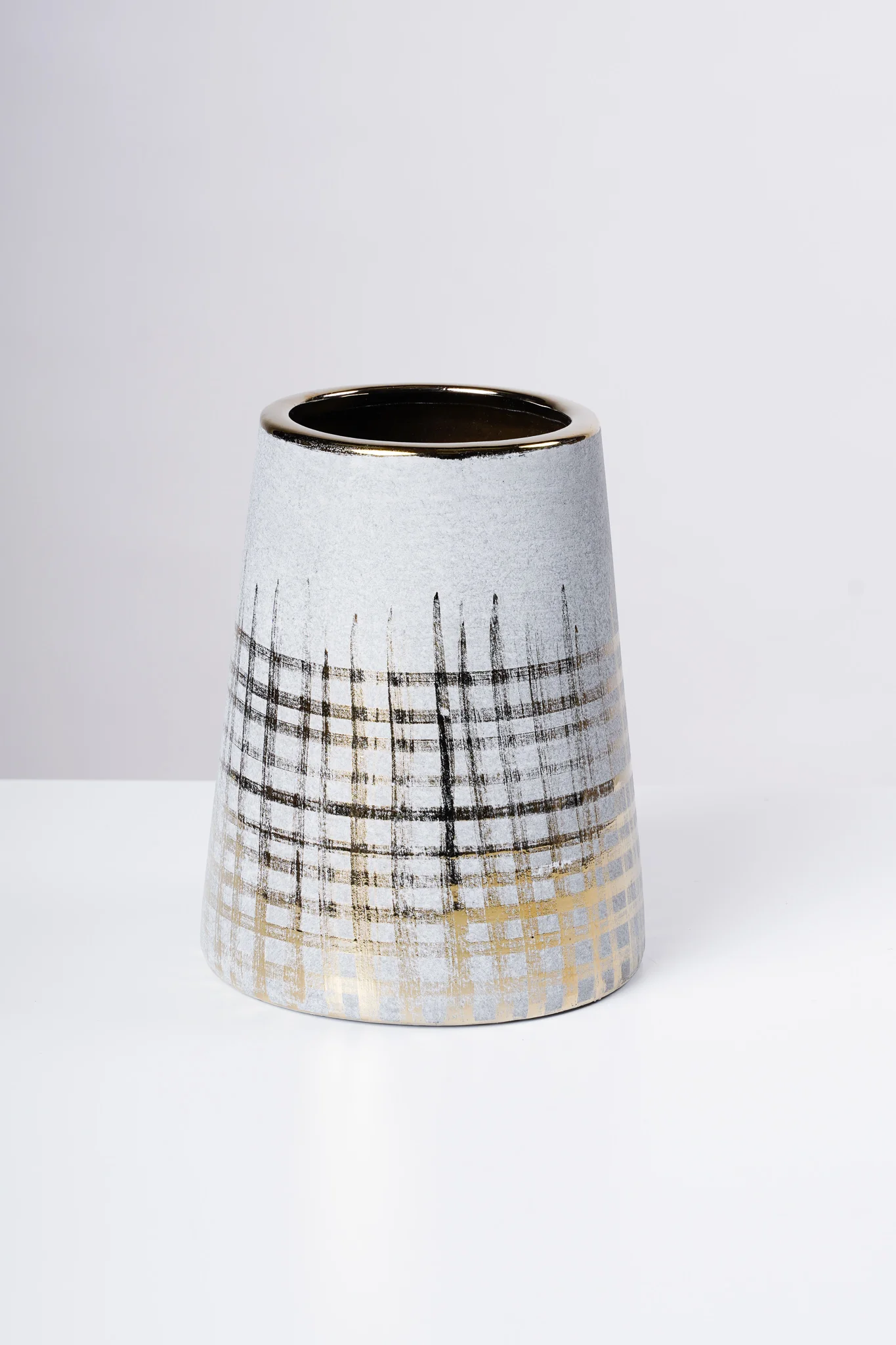 7" Vase Cement w/Gold - Image 2