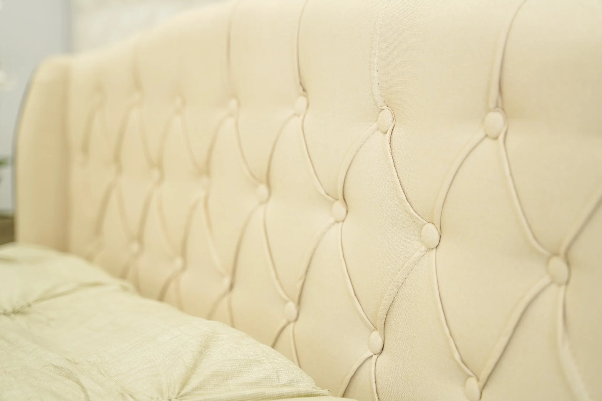 Lia Bed Cream- King size - Image 3